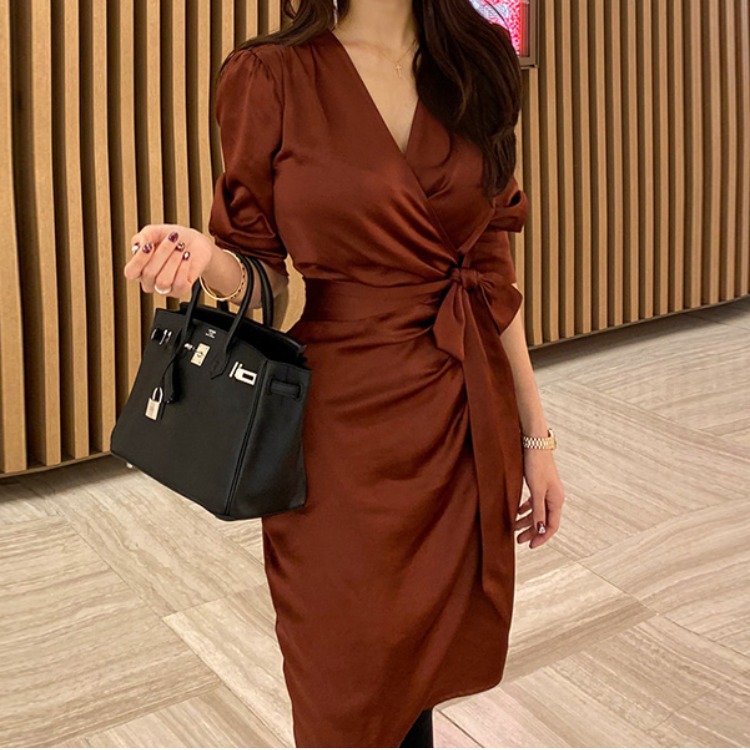 V-neck slim waistband hip dress