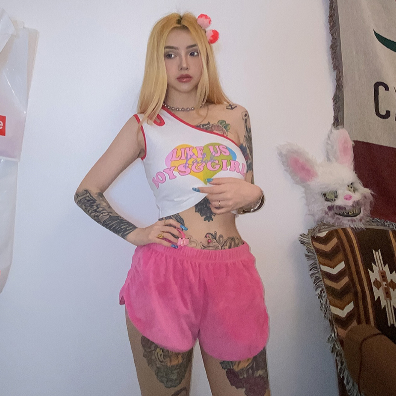 Slant shoulder wild love vest