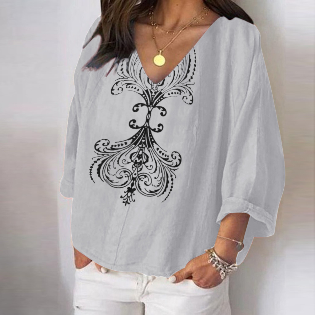 V-neck printed long-sleeved T-shirt