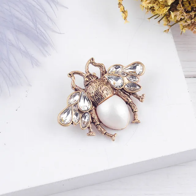 Premium sense vintage brooch bee brooch White - Shop at LoveMi