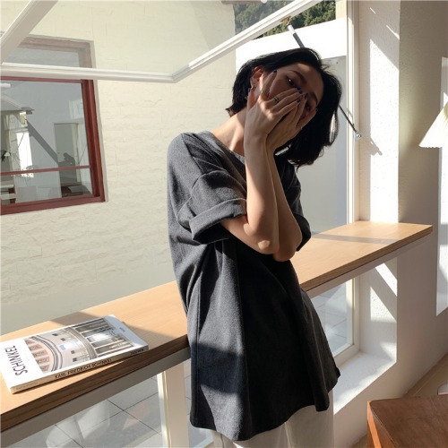 Short sleeve bottoming shirt