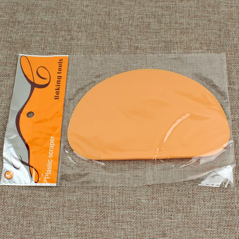 Curved baking tools - Yellow