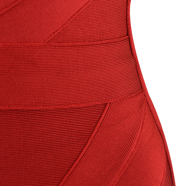 Strapless shoulder tight dress