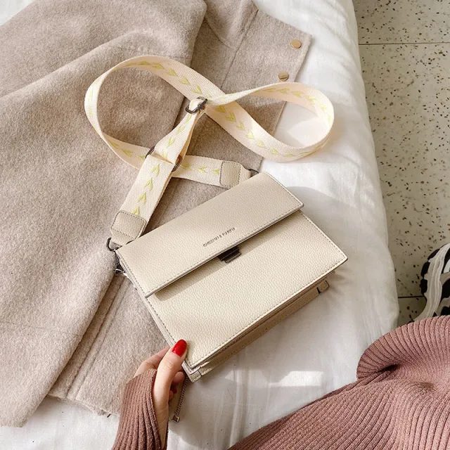 Wild ins shoulder bag crossbody bag Beige - Shop at LoveMi