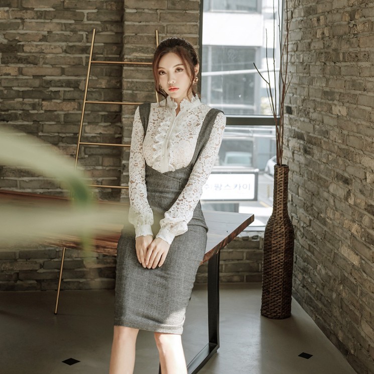 Lace top slim fit bag hip strap skirt