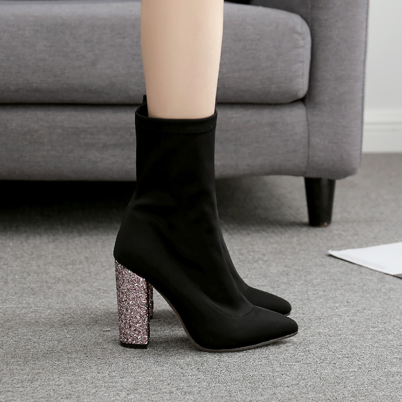 Chunky high-heeled shoes with pointed elastic