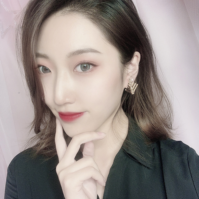 Wild Stud Earrings with Leaf Studs