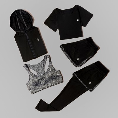 Sports suit with chest padding