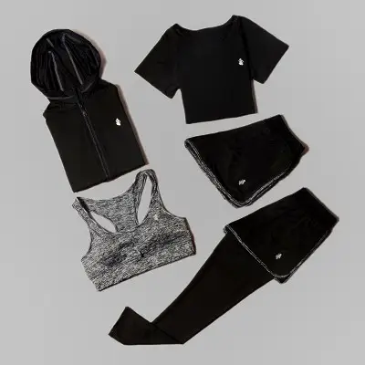 Sports suit with chest padding
