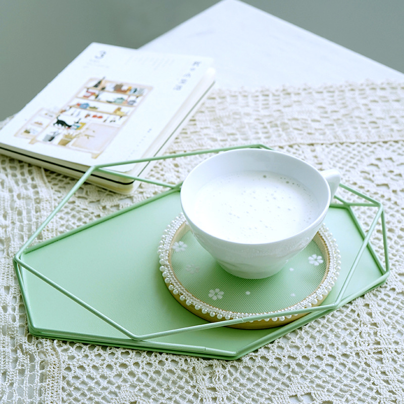 Geometric Cake Stand