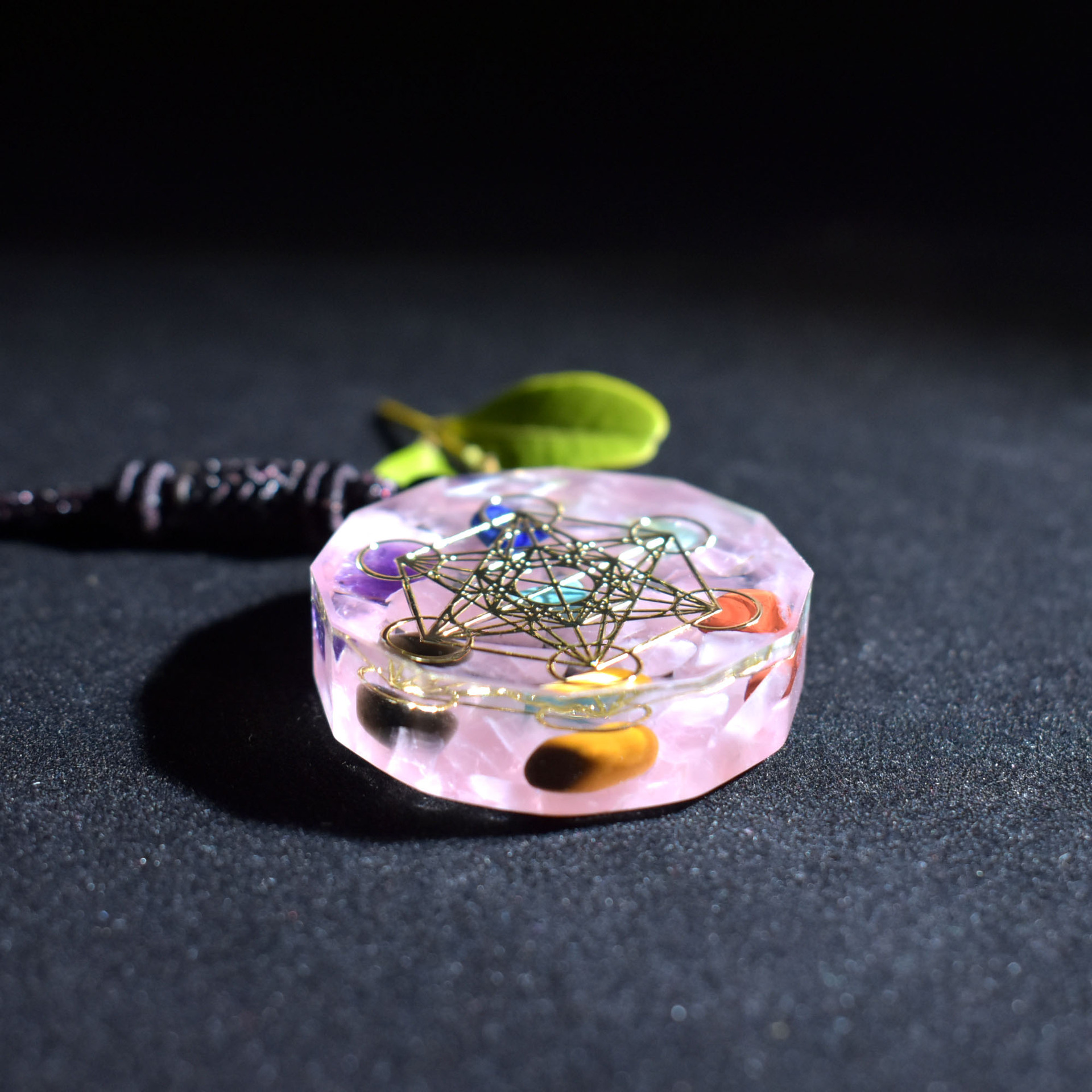 Crystal gem chakra reiki healing energy Orgonite necklace — foto 5