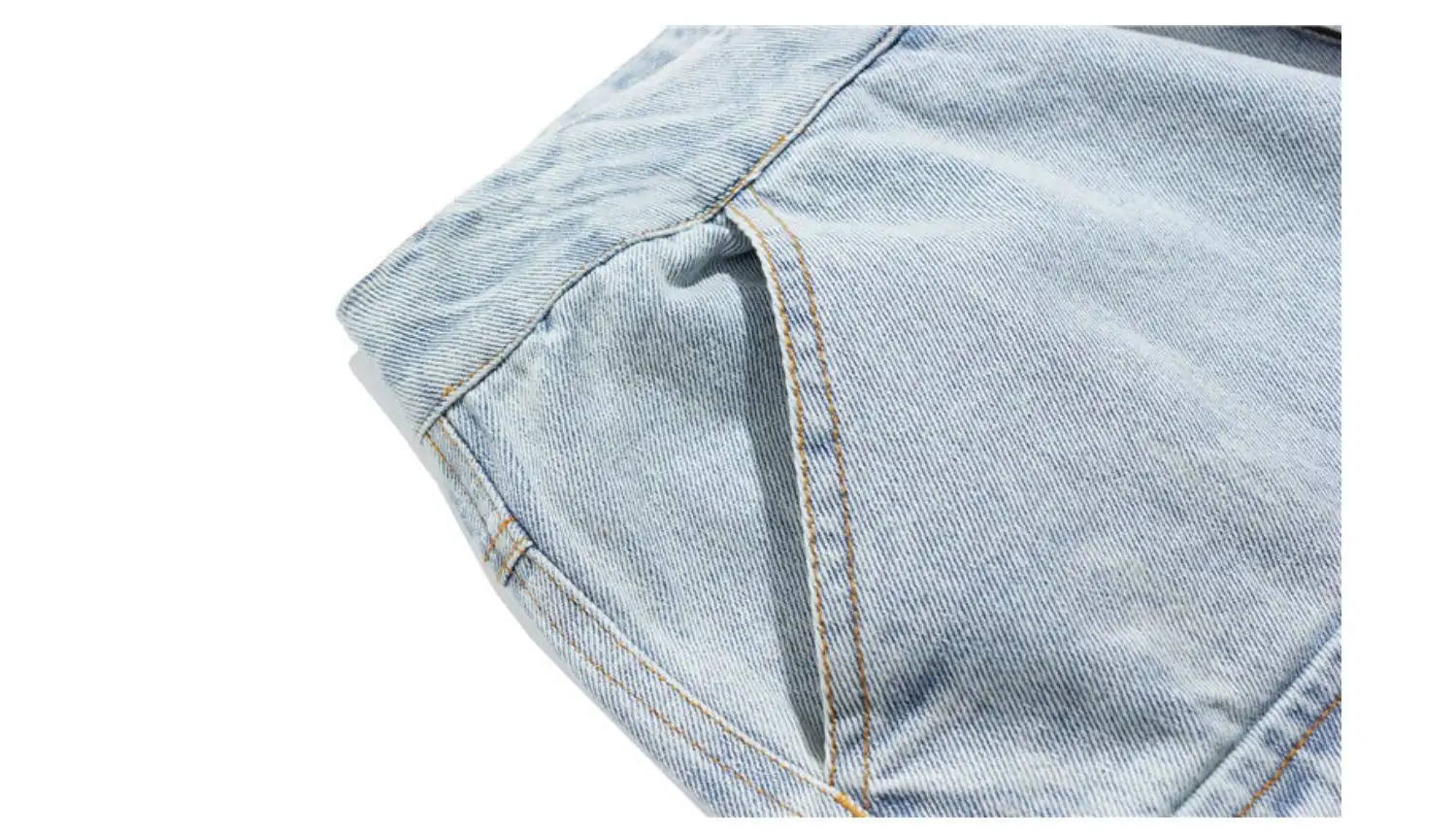 Men's loose denim shorts