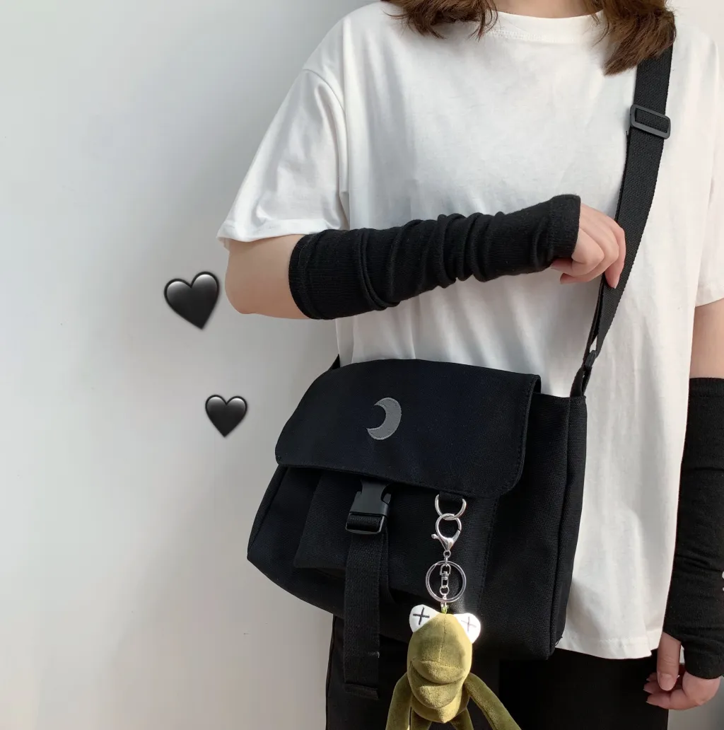 Street Style Shopping Bag - Moon And Frog Goblin
