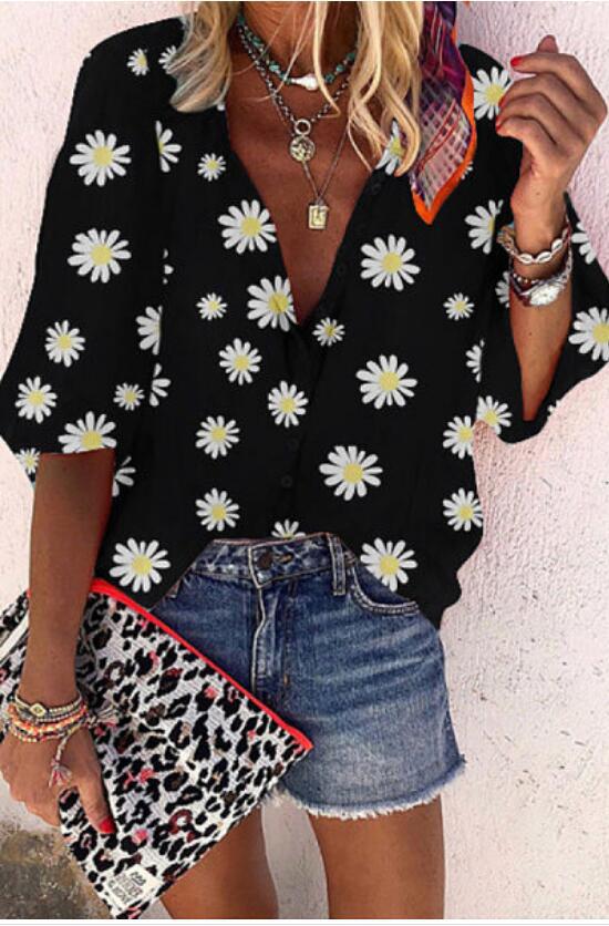 V-neck short-sleeved daisy shirt