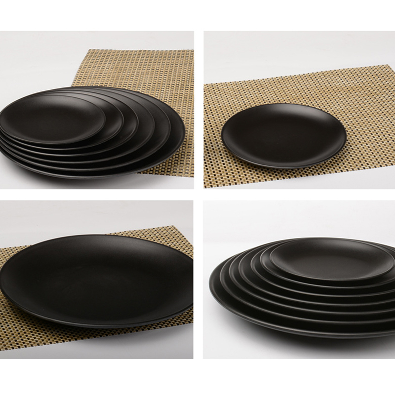 Black plastic plate