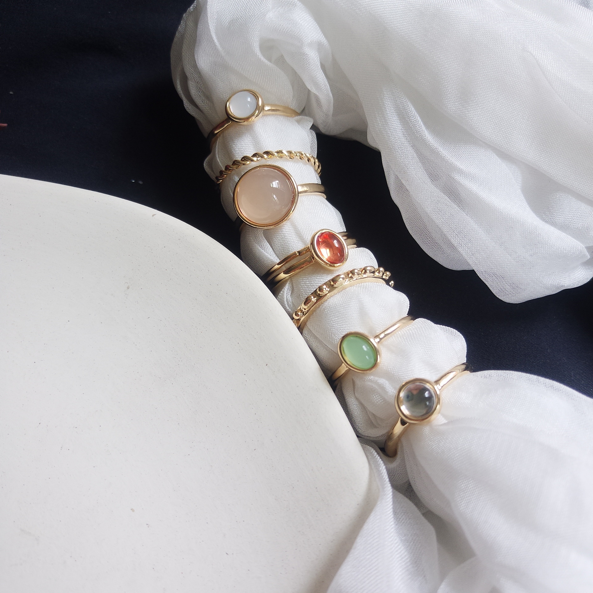 Electroplating Fashion Vintage Round Gemstone Crysta Ring