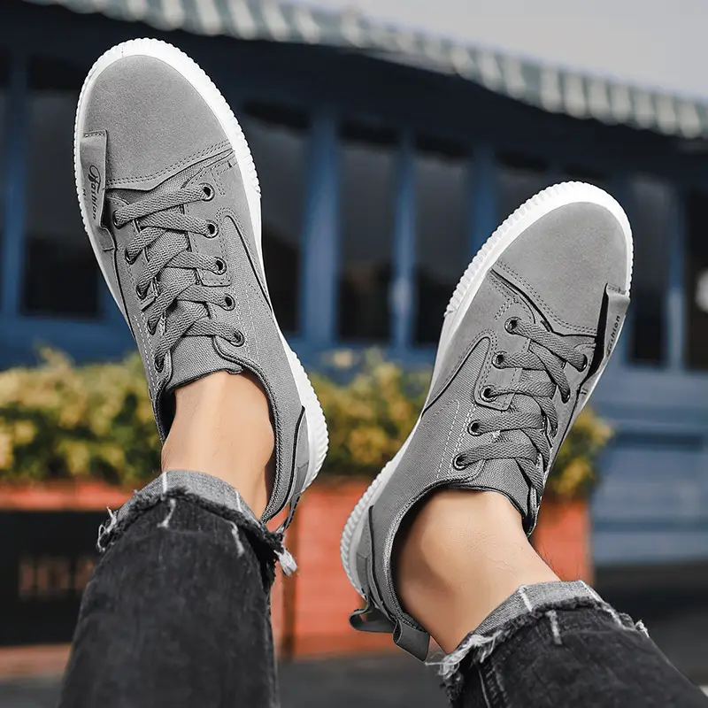 Men's sports and leisure flat shoes