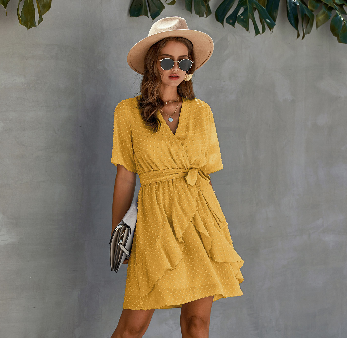 Women's ruffled lace dress