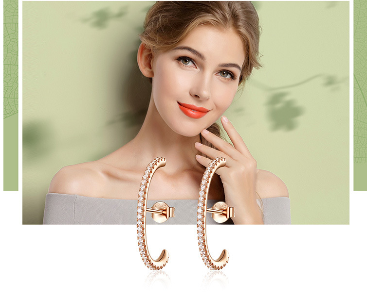 Curved temperament girl earrings