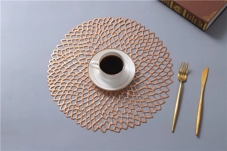 Hollow out flower - shaped western food mat - Rose Gold