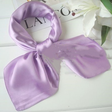 Lady light purple scarf