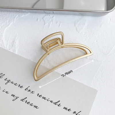 Matte metal horsetail clip D - Shop at LoveMi