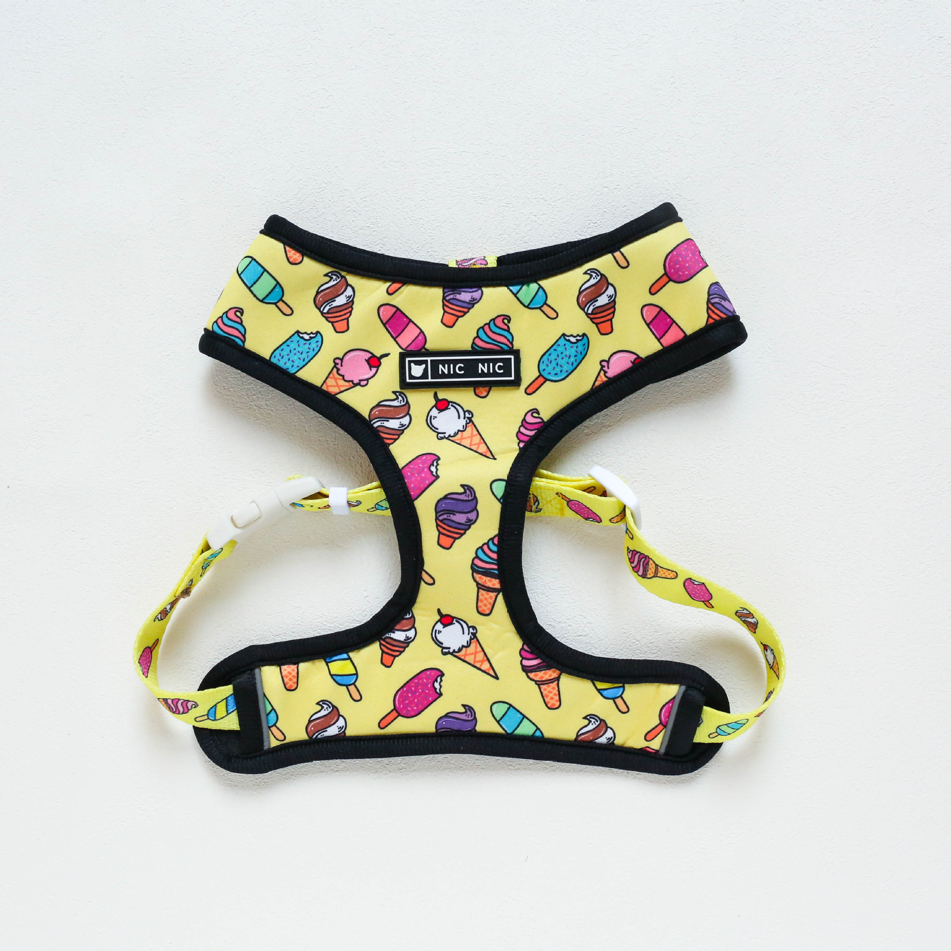 Outlaw chest strap