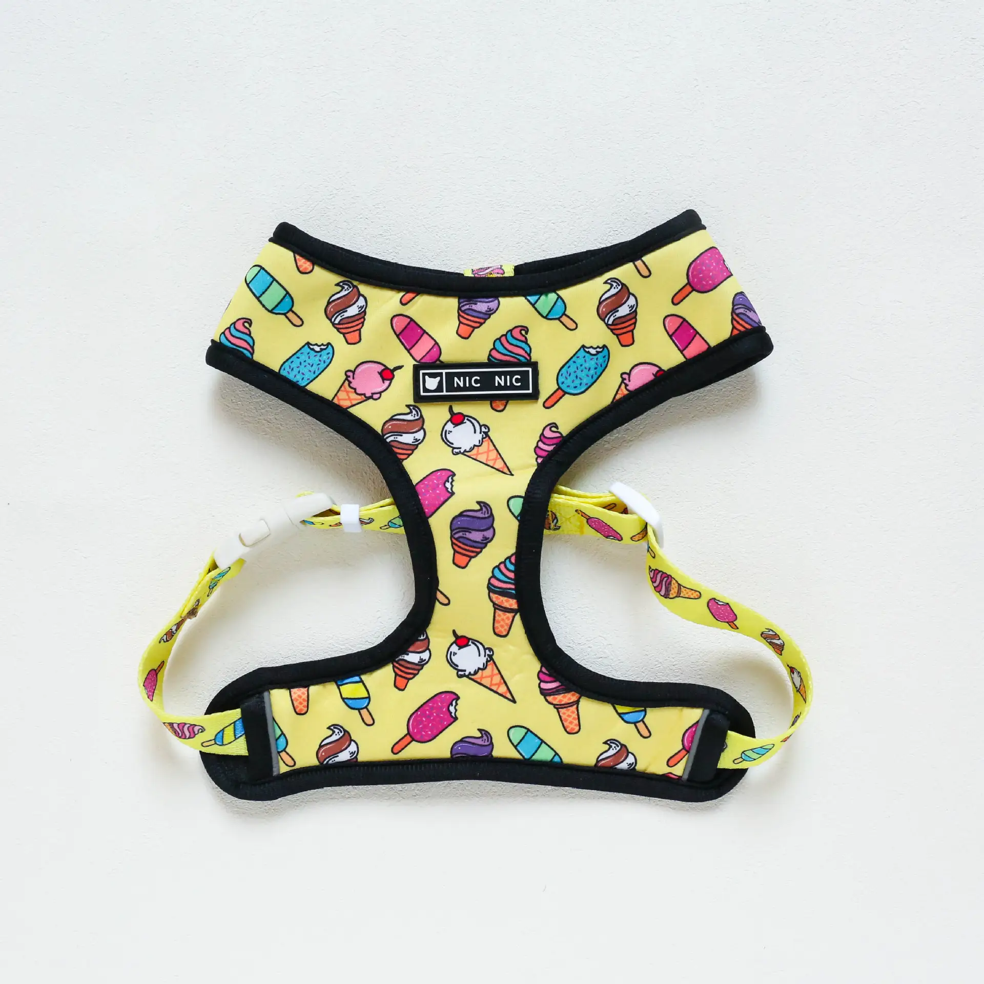Outlaw chest strap