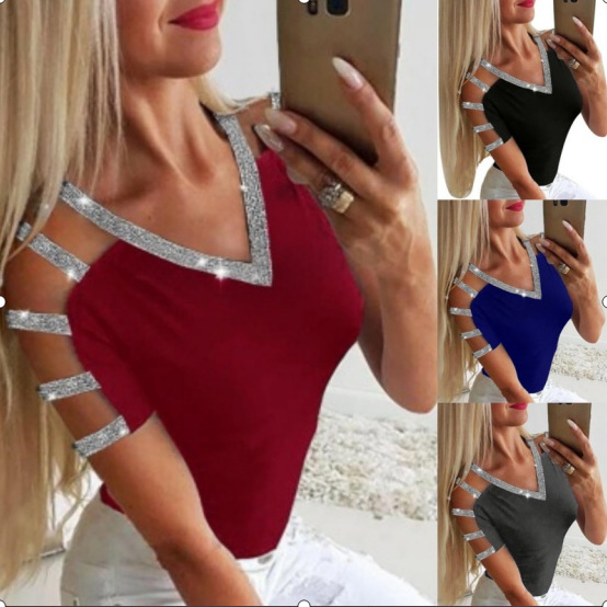 Women's short sleeve top with sequin decoration