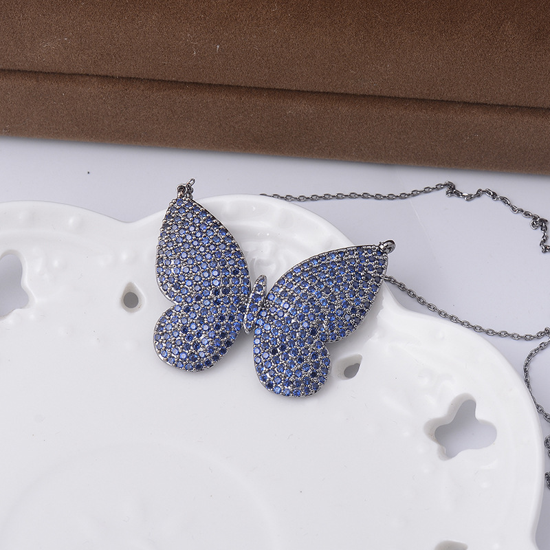 Butterfly Pendant Women's Clavicle Chain