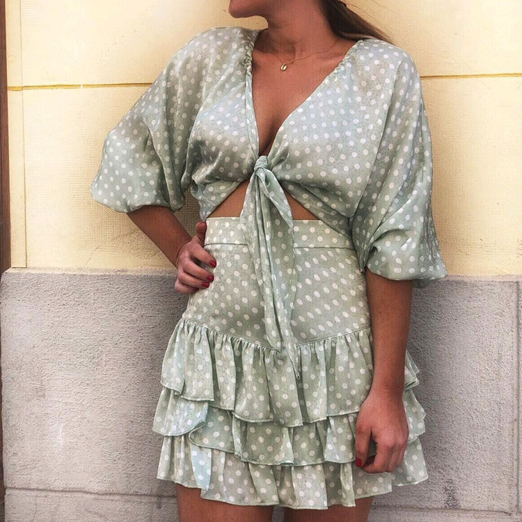 Lantern sleeve polka dot short top