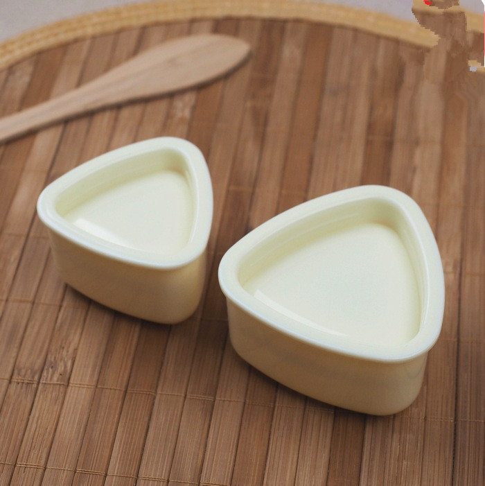 Triangle rice ball mould