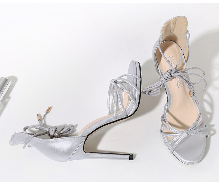 Fashion Sandals With Ankle Straps