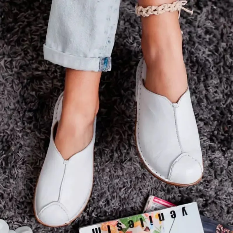 Baotou retro women's slippers - White
