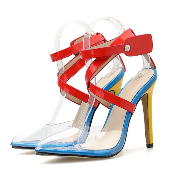 Sheer pointed cross-heeled sandals - Red