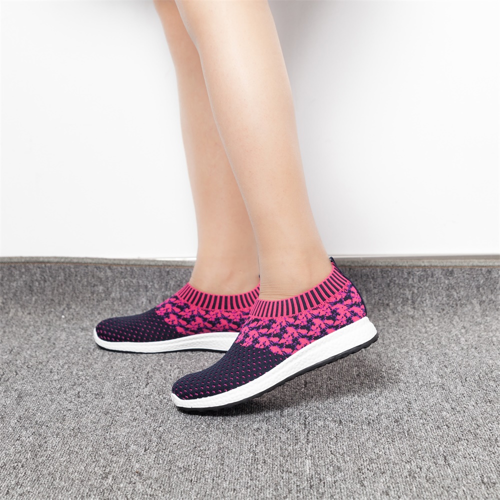 Flying woven sneakers