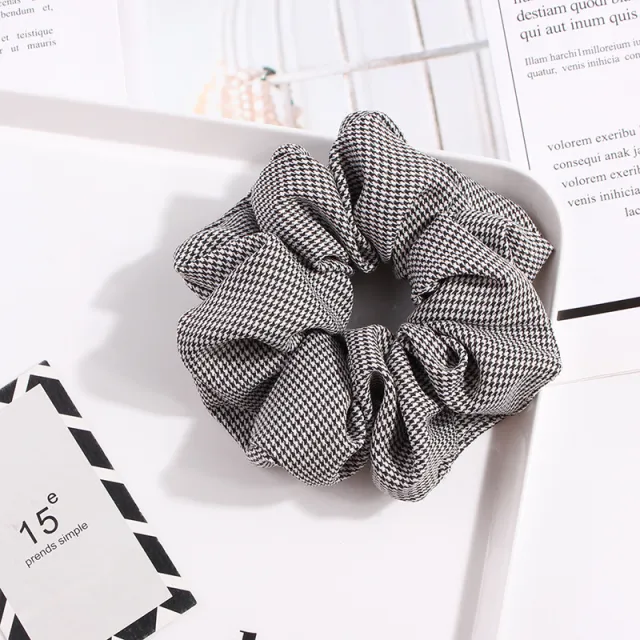 Large intestine hair ring flower Light Black - Shop at LoveMi