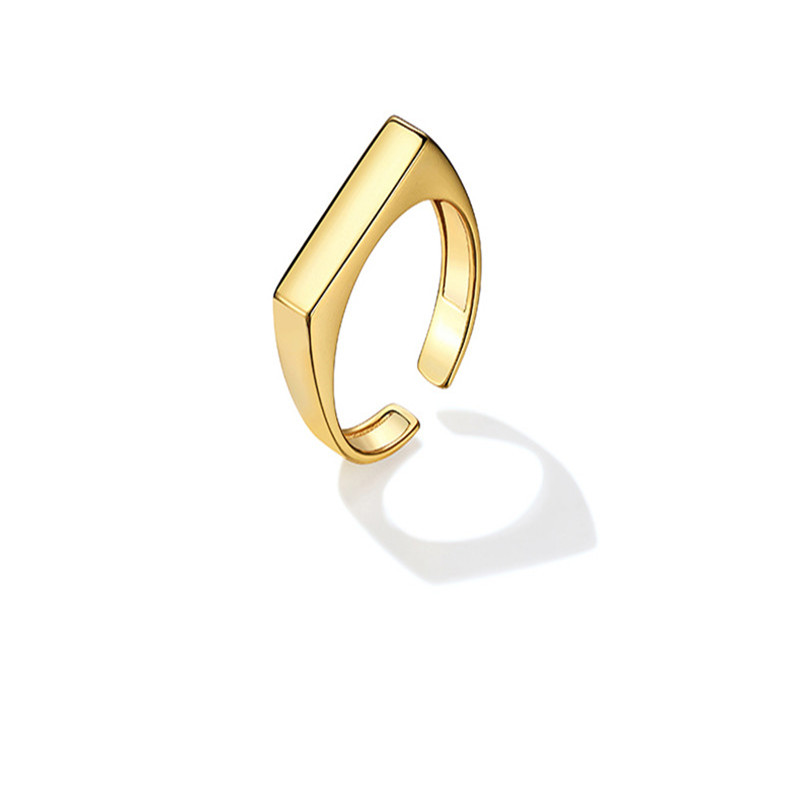 Simple frosty wind ring