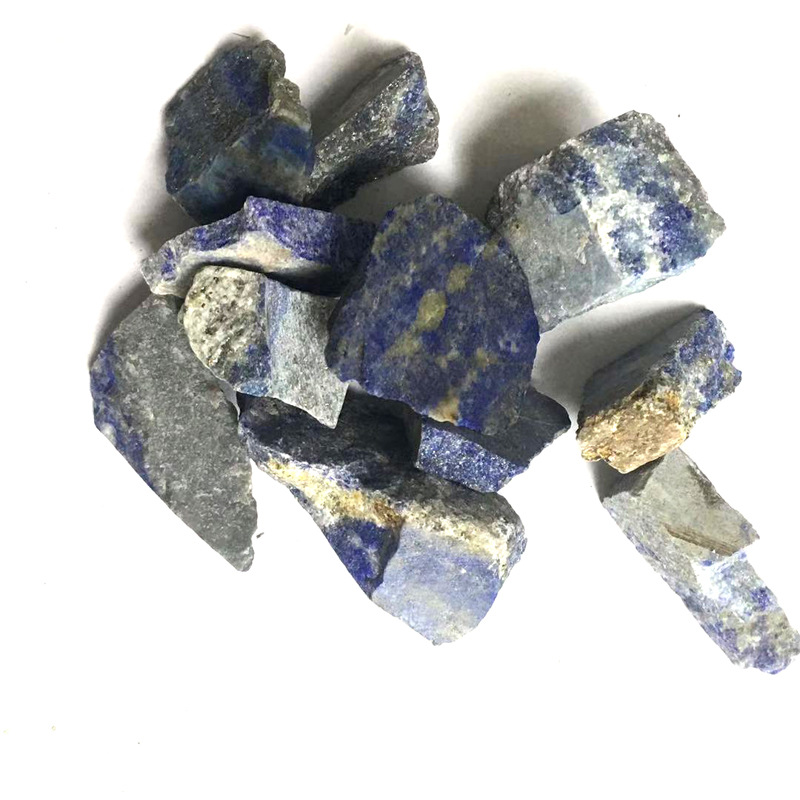 Mineral specimen crystal rough (White-5cm)