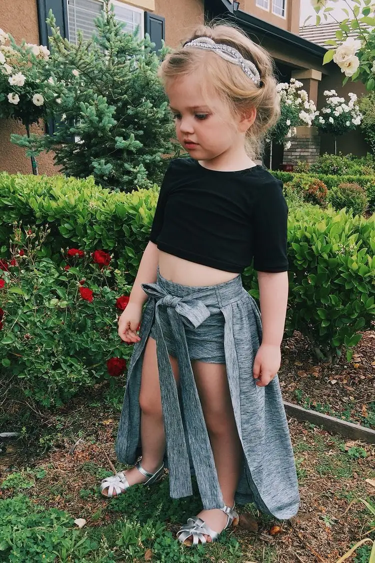 Girl's two-piece suit