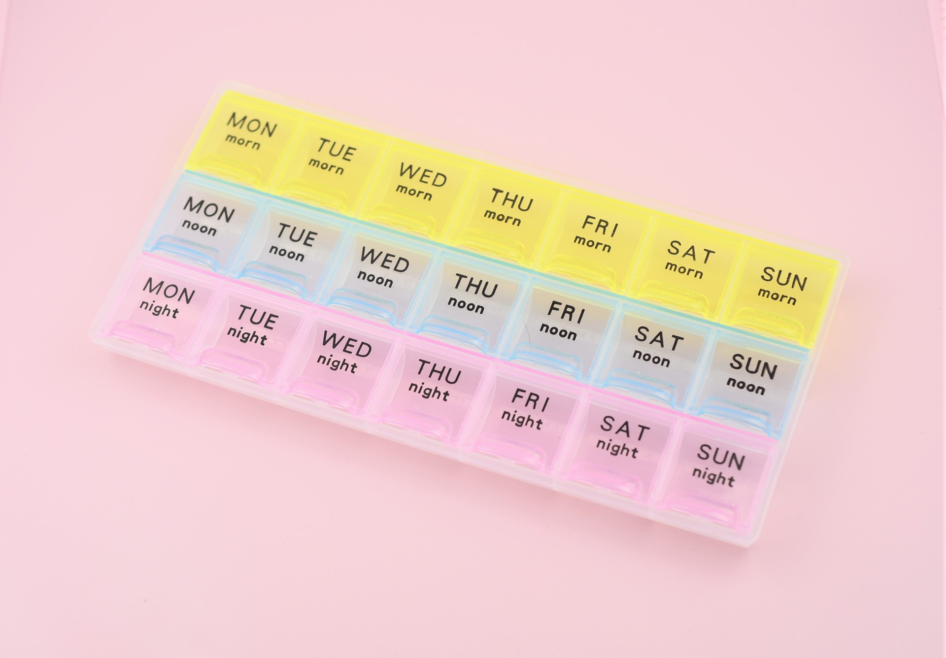 Travel pill storage box (color)