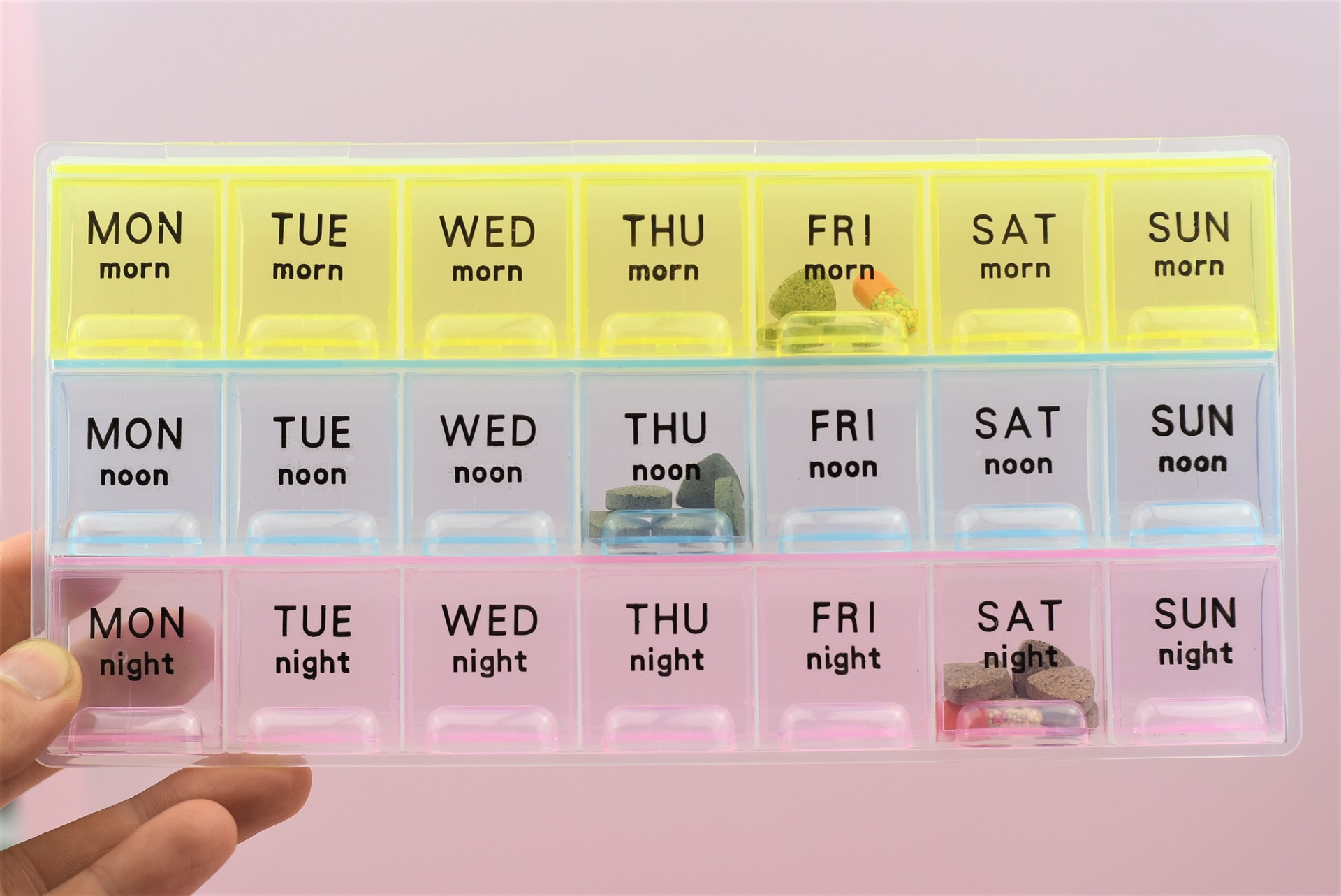 Travel pill storage box (color)