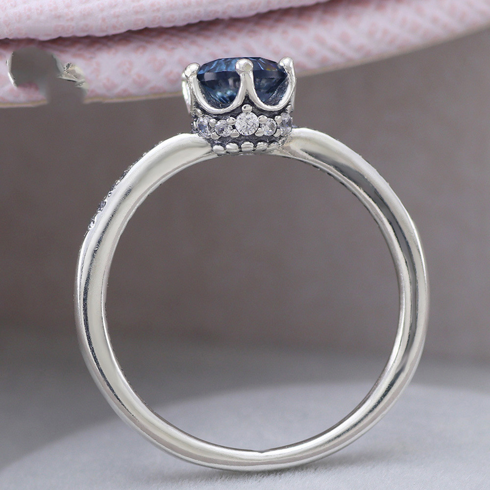 Blue zircon shine crown ring