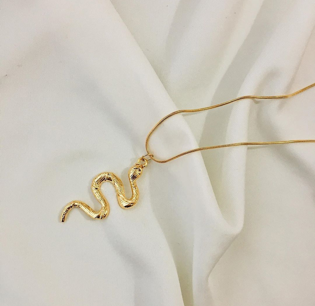Geometric alloy snake pendant necklace