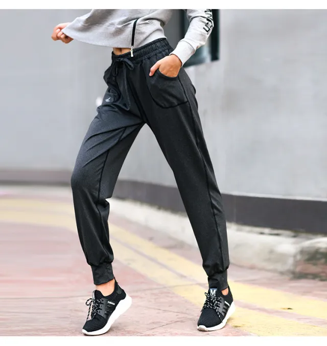 Sporty loose trousers close feet Dark Grey - Shop at LoveMi