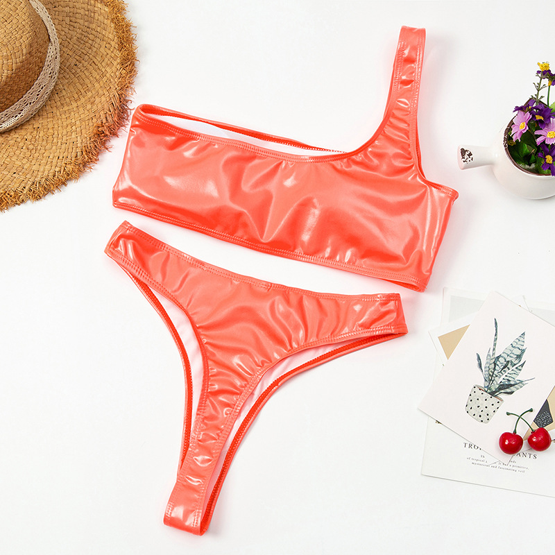 Glossy single shoulder swimsuit