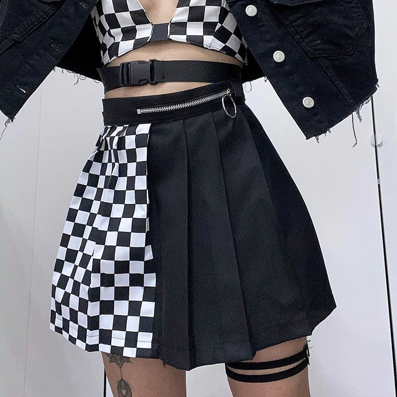 Title 5, Contrasting stitching check skirt