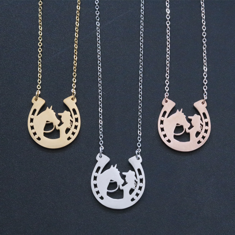 Stainless steel horseshoe necklace