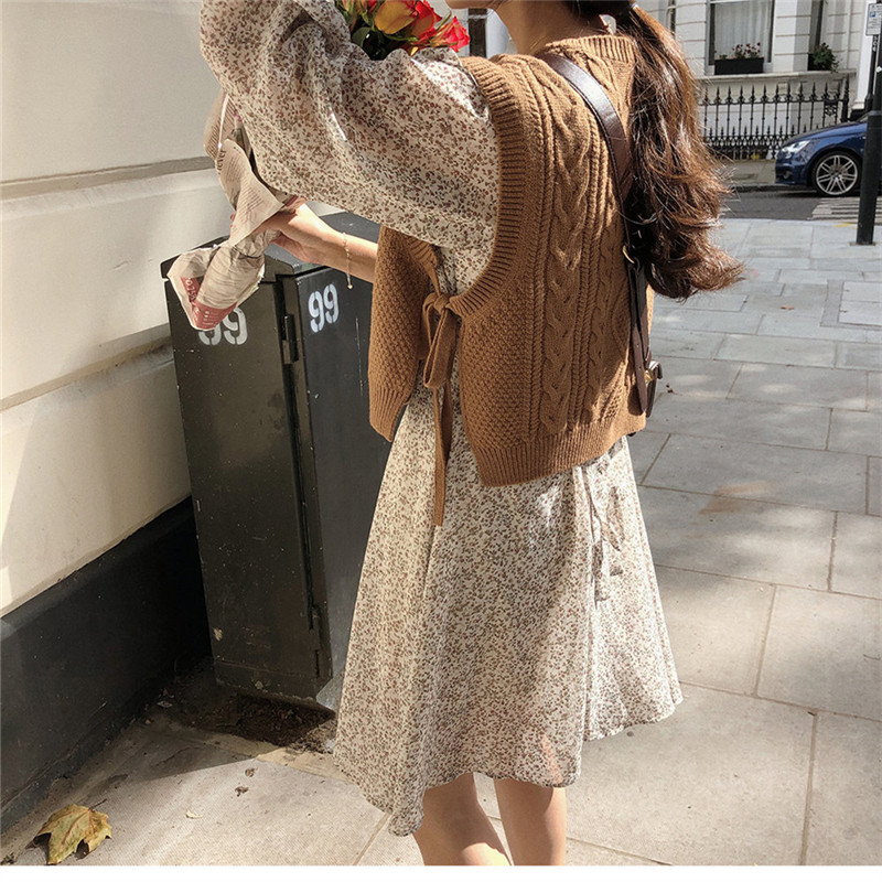 Autumn new Korean twist side strap vest