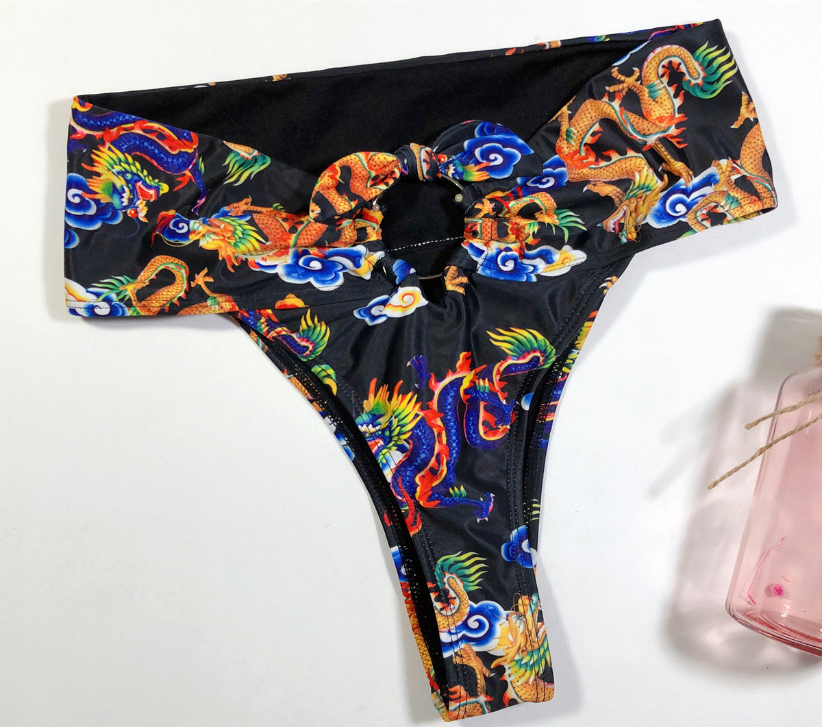 One-line neck bikini